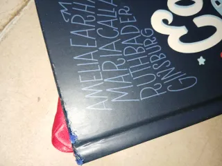 Contes de bona nit per a nenes rebels