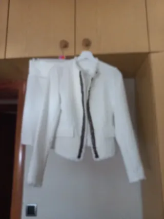 Traje Chanel Falda y Chaqueta Talla S