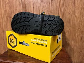 Calzado seguridad BeeWork