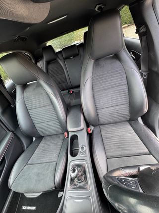 🚘Mercedes A200 AMG  · 2017 · 82.000 km · Nacional