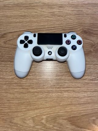 PS4 (Playstation 4, 500 GB) Negra + 2 Mandos