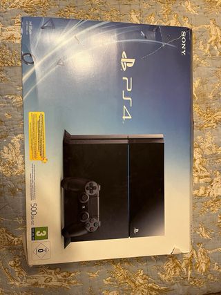 PS4 (Playstation 4, 500 GB) Negra + 2 Mandos