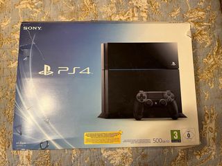 PS4 (Playstation 4, 500 GB) Negra + 2 Mandos