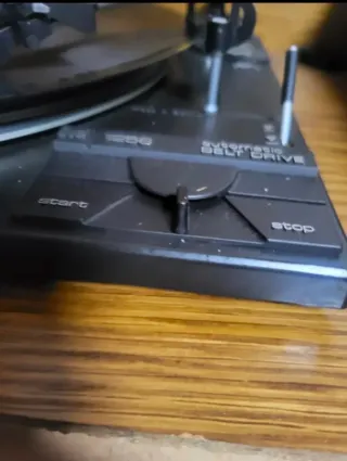 Equipo de música AUDION con tocadiscos