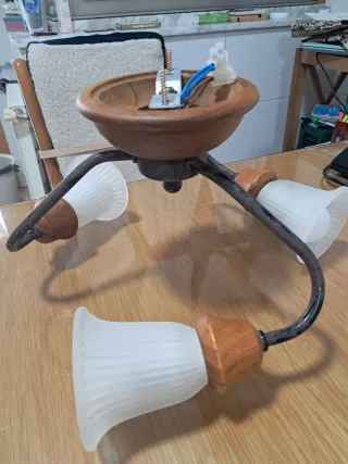 Lámpara de techo madera y cristal