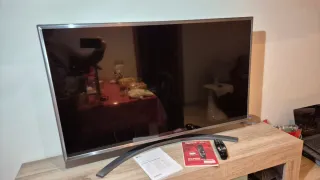 LG Smart TV 42 4K
