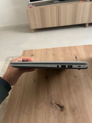 Asus Vivobook 15,6” Plata