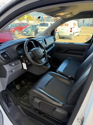 Toyota Proace 1.5 120cv año 2020