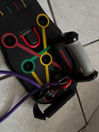 Barra per flessioni con elastici