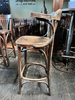 7 Sedie Alte Stile Thonet con Braccioli