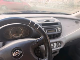 Nissan Almera 2001