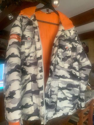 Cazadora camuflaje hombre naranja
