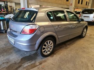 Opel Astra 2007