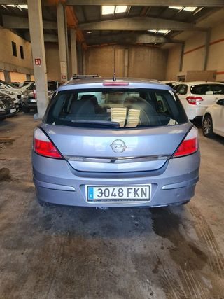 Opel Astra 2007