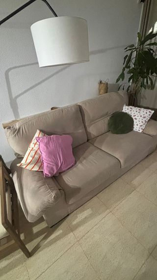 Sofá de 2 plazas beige