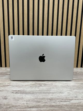 MacBook Pro 16" 2021 M1 PRO 16gb 512gb SSD