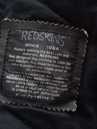 Cazadora de cuero Redskins Negra.