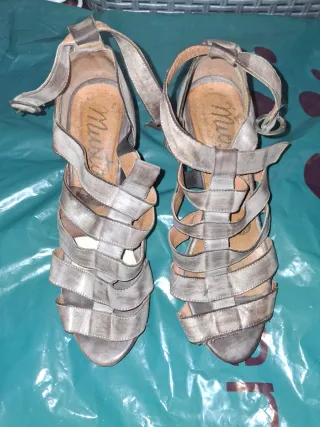 Sandalias Negras Cuña