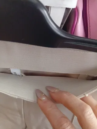 Pantalones Stradivarius efecto piel talla 38