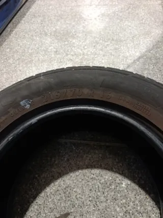 General 215/70 R16 100H 40€ la pareja