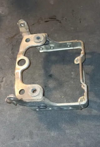 Soporte Trasero Yamaha FZR600