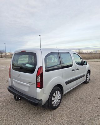 Peugeot Partner 2012