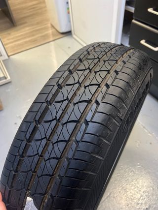 Rueda Caravana 185 R 14 C.  4 Tornillos ocasion