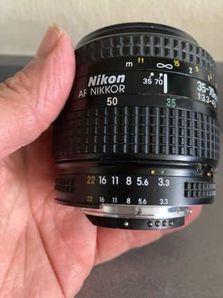 Objetivo Nikon AF NIKKOR 35-70mm f/3.3-4.5