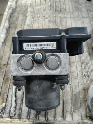 Módulo ABS Audi A4 B7 2.0 Gasolina