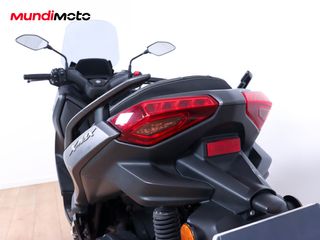 YAMAHA X-MAX 125