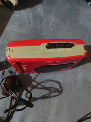 Reproductor Cassette BRIGMTON Rojo AM/FM