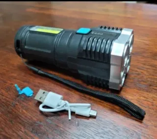 Linterna LED Potente Multifuncional