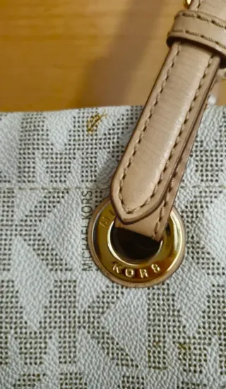 Bolso Michael Kors Beige y Dorado