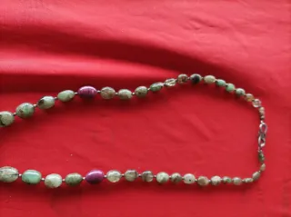 Collar de plata con colgante cuadrado