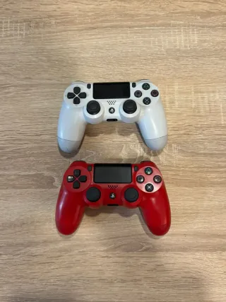 PS4 Pro 1TB + 2 Mandos (PlayStation)