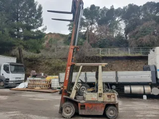 Carretilla elevadora Nissan 2.0 tn