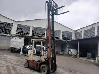 Carretilla elevadora Nissan 2.0 tn