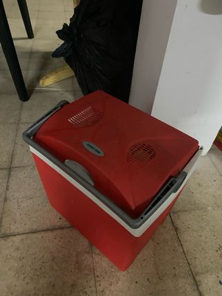 Nevera Portátil MOBICOOL Roja