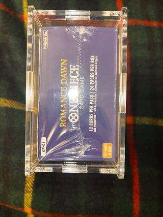 Box One Piece OP-01 White bottom