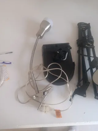 Lámpara de escritorio flexible