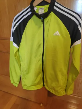 Chaqueta Deportiva Adidas Verde y Negra de niño