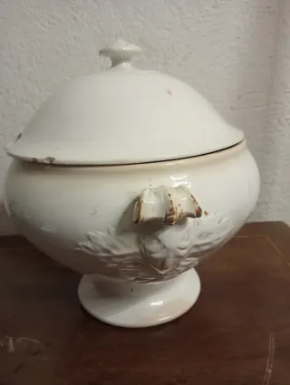 Zuppiera antica Laveno porcellana bianca