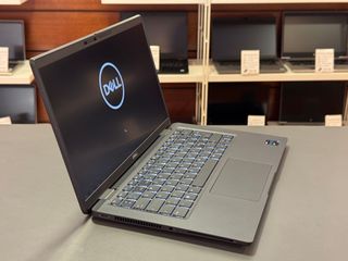 Portátil Dell i7 / 32 Gb / 1 Tb SSD - GARANTIA