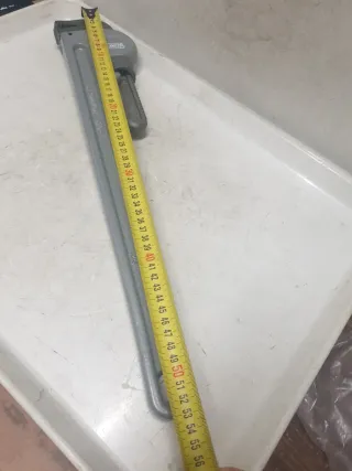 llave grifa de aluminio de 24" nueva