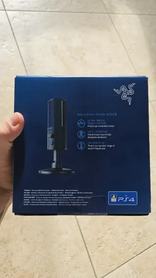Microfono Razer Seiren X per PS4