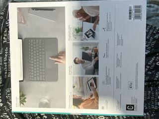 Teclado Logitech Combo Touch iPad