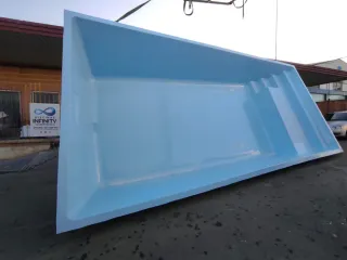 Piscina de poliéster y fibra de vidrio