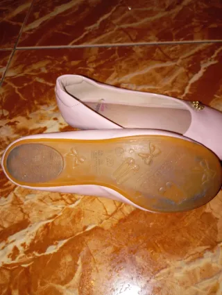 Zapatos planos rosa charol T34