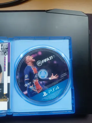 FIFA 21 PS4 (Compatibile PS5) Gioco Fisico