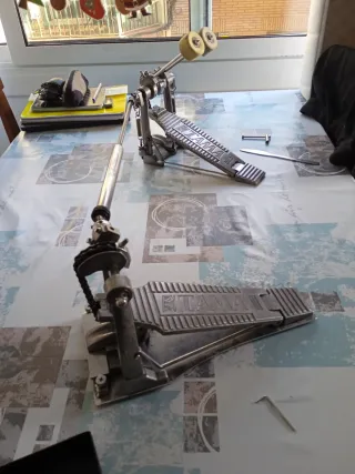 Doble Pedal Bombo Tama Iron Cobra 1990. 2 pedales.